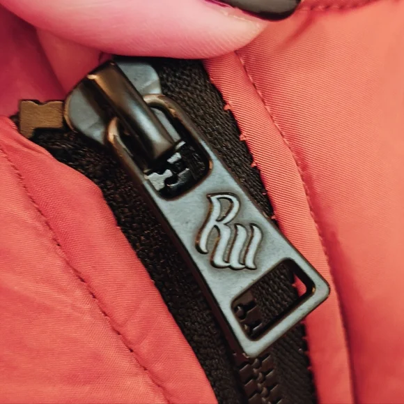 Y2K Rocawear Quilted Puffer Parka Jacket w Sherpa Hood Multi Pockets & Zip Sides - Picture 9 of 16